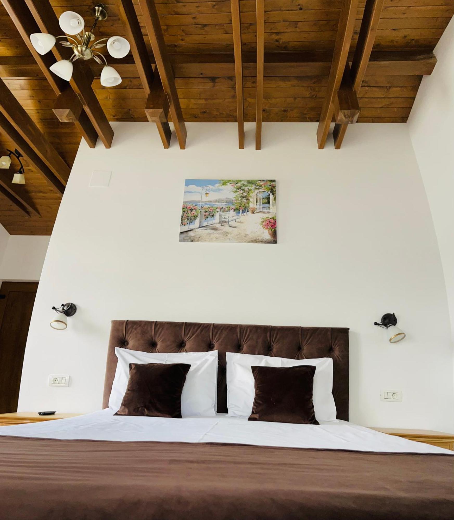 Casa Belcin Spa&Retreat Buşteni Exterior foto